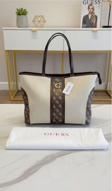 حقيبه من GUESS ماستر كولتي حجم كبير
