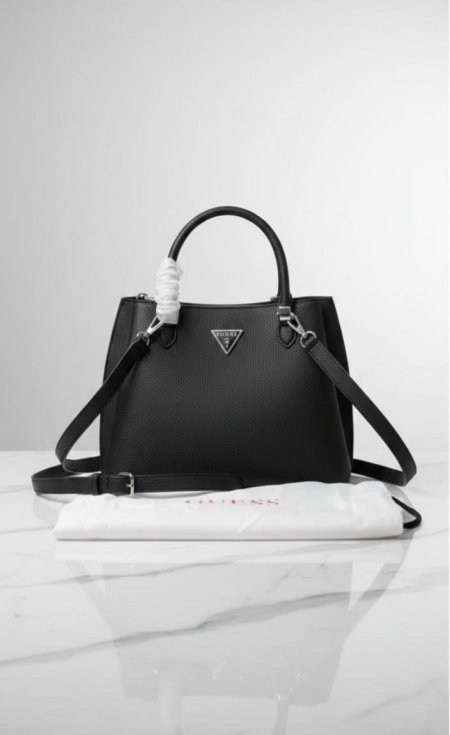 حقيبه من GUESS ماستر كولتي <br> <span class='text-color-warm'>بيعت كلها </span>