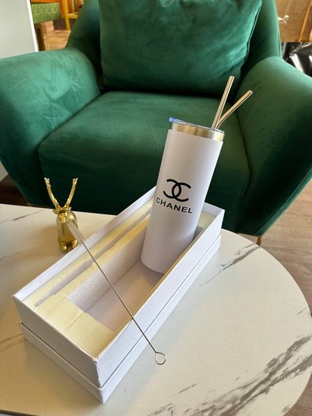 كاسة حرارية حافظِة للسخونة والبرودة
