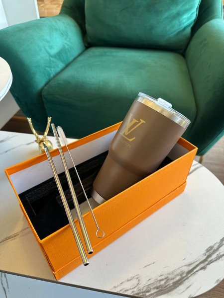 كاسة حرارية حافظِة للسخونة والبرودة