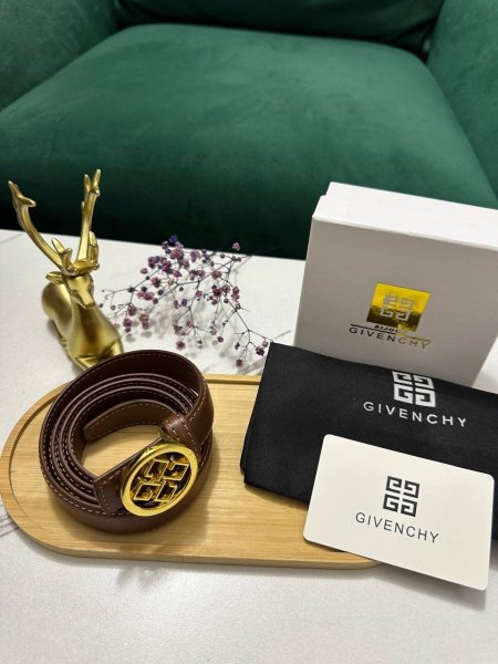 قشط  GLVENCHY شامل العلبه ماستر كولتي
