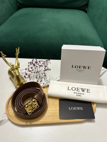 قشط  LOEWE شامل العلبه ماستر كولتي